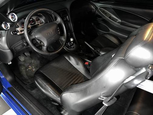 2003 Ford Mustang Mach I