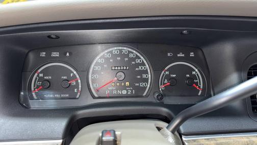 1999 Ford Crown Victoria LX