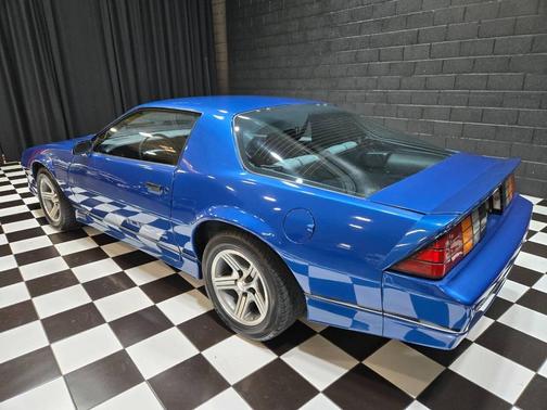 1990 Chevrolet Camaro IROC Z 2dr Hatchback
