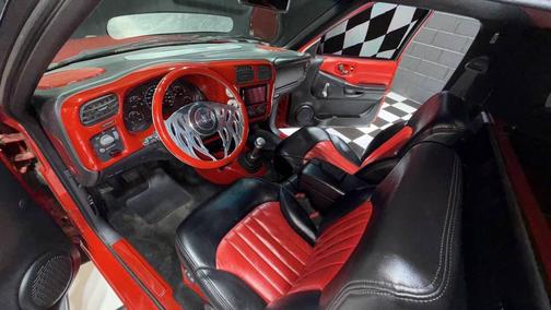 2001 Chevrolet S-10 Base