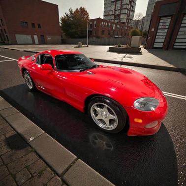 1998 Dodge Viper GTS 2dr Coupe