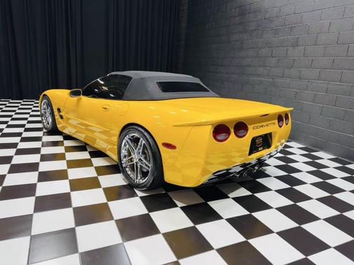 2001 Chevrolet Corvette Base