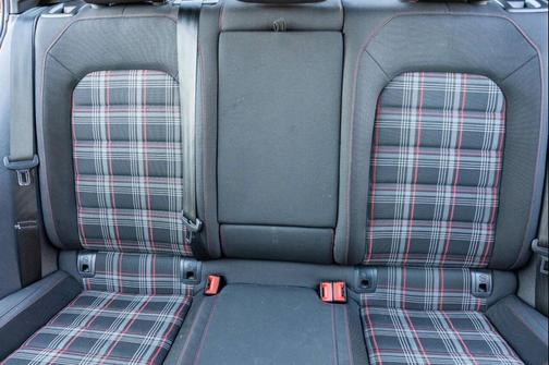 2019 Volkswagen Golf GTI 2.0T S 4-Door