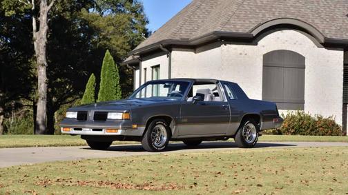 1987 Oldsmobile Cutlass Supreme Base