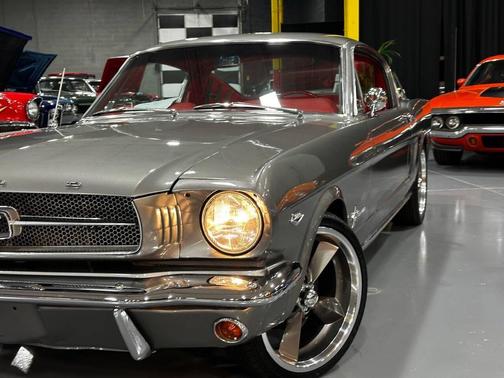 1965 Ford Mustang Base