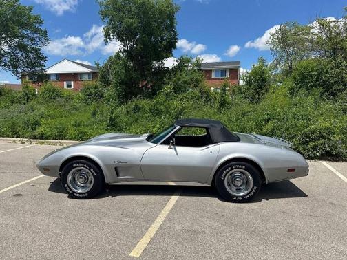 1975 Chevrolet Corvette Base