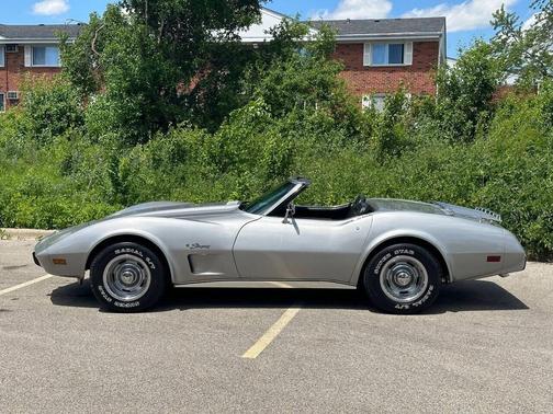 1975 Chevrolet Corvette Base