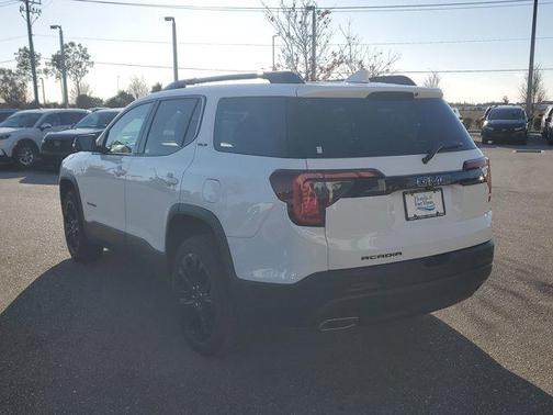 2023 GMC Acadia FWD SLE