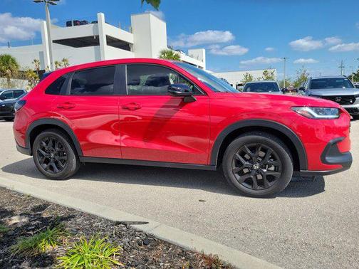 2024 Honda HR-V 2WD Sport