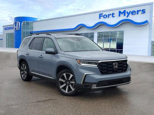 2025 Honda Pilot Touring 8-Passenger