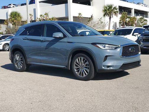 2023 INFINITI QX50 LUXE