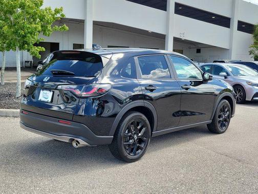 Crystal Black Pearl 2025 Honda HR-V 2WD Sport