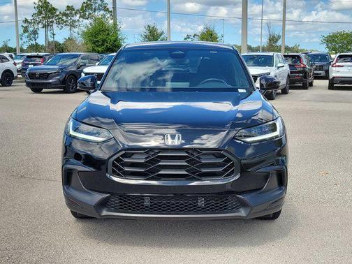 Crystal Black Pearl 2025 Honda HR-V 2WD Sport