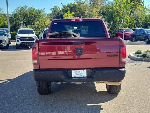 2024 RAM 1500 Classic Warlock Crew Cab 4x4 5'7' Box