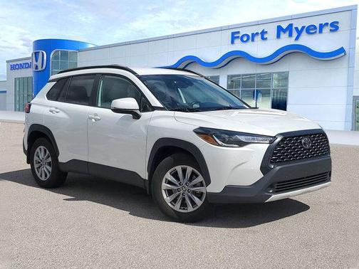 2022 Toyota Corolla Cross LE