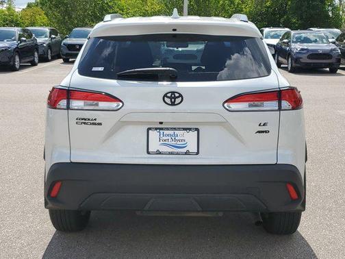 2022 Toyota Corolla Cross LE