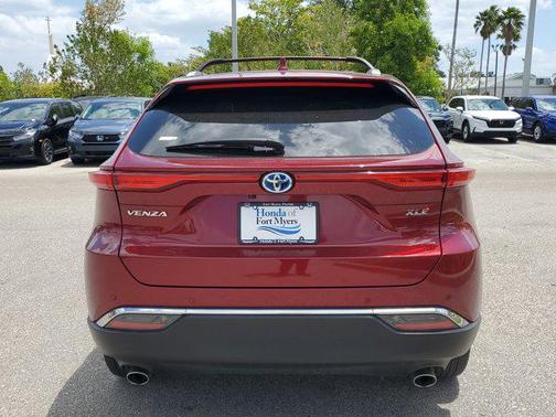 2023 Toyota Venza XLE