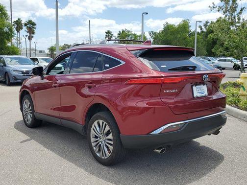 2023 Toyota Venza XLE