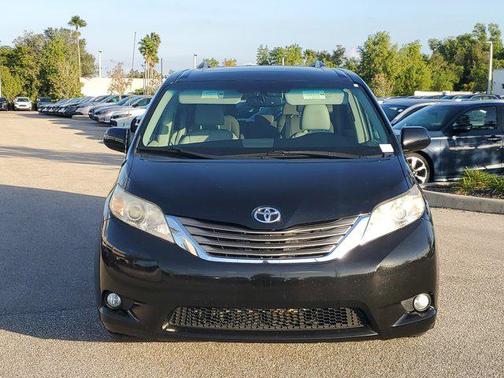 2011 Toyota Sienna XLE Limited