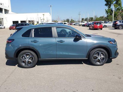 2025 Honda HR-V 2WD Sport