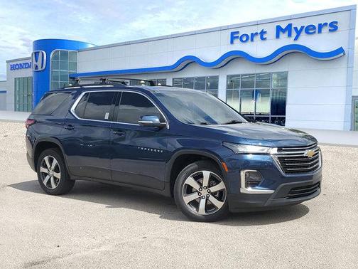 2023 Chevrolet Traverse LT Leather
