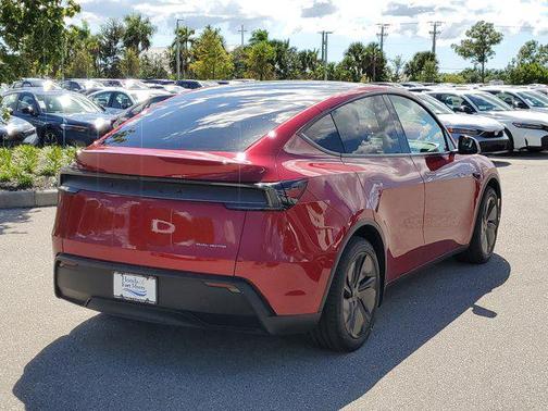 2026 Tesla Model Y Long Range Dual Motor All-Wheel Drive