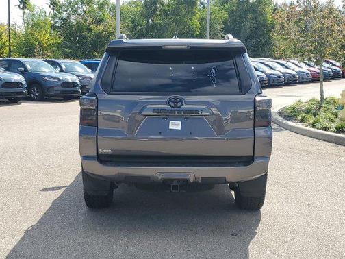 2022 Toyota 4Runner SR5