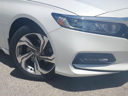 2019 Honda Accord EX