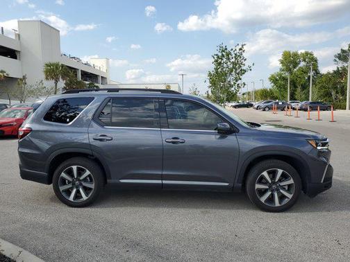 2024 Honda Pilot Touring 8-Passenger