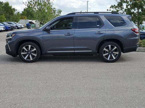 2024 Honda Pilot Touring 8-Passenger