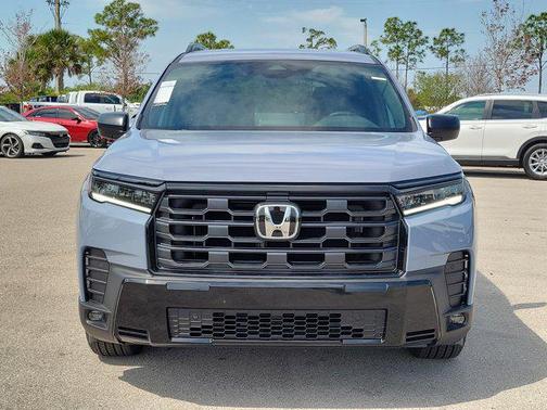 Sonic Gray Pearl 2026 Honda Pilot Sport