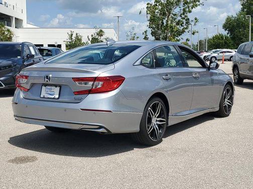 2022 Honda Accord Hybrid Touring