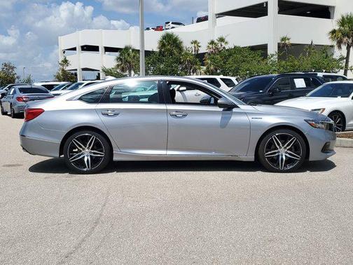 2022 Honda Accord Hybrid Touring