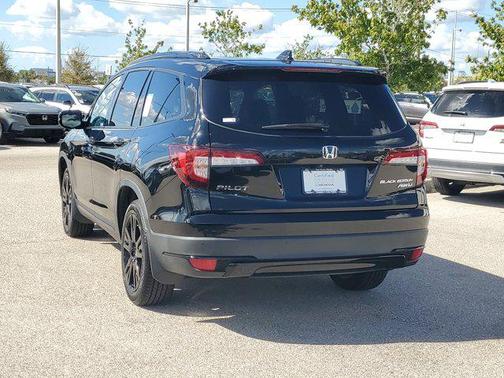 2022 Honda Pilot AWD Black Edition