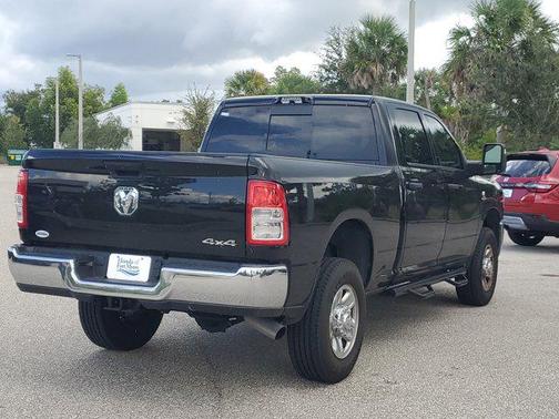2024 RAM 2500 Tradesman Crew Cab 4x4 6'4' Box