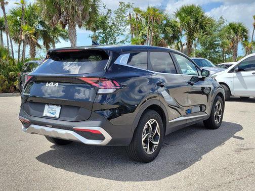 2024 Kia Sportage LX