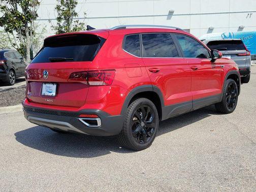 2024 Volkswagen Taos 1.5T SE