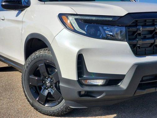 2025 Honda Ridgeline Black