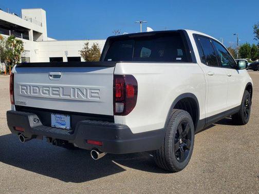 2025 Honda Ridgeline Black