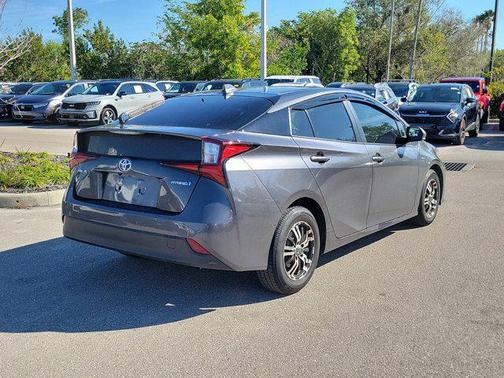 2022 Toyota Prius LE