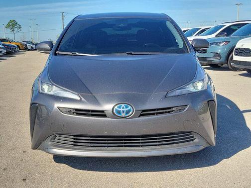 2022 Toyota Prius LE