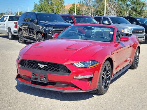 2022 Ford Mustang EcoBoost