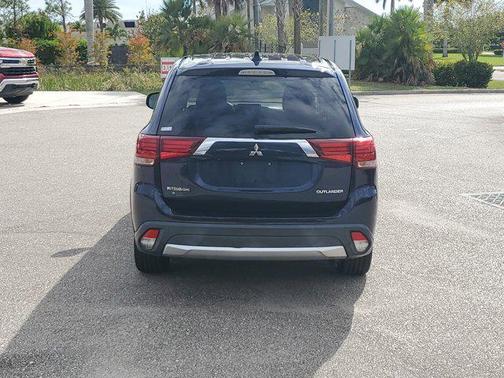 2018 Mitsubishi Outlander ES