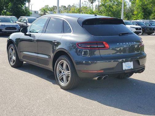 2017 Porsche Macan Base