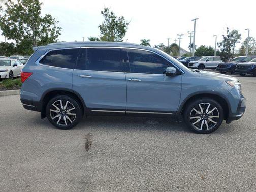 2022 Honda Pilot AWD Elite