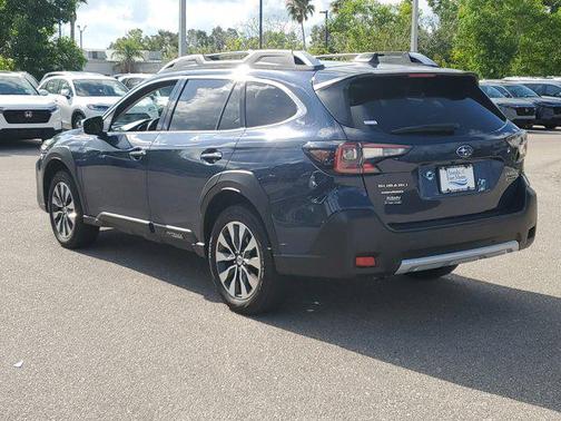 2023 Subaru Outback Touring