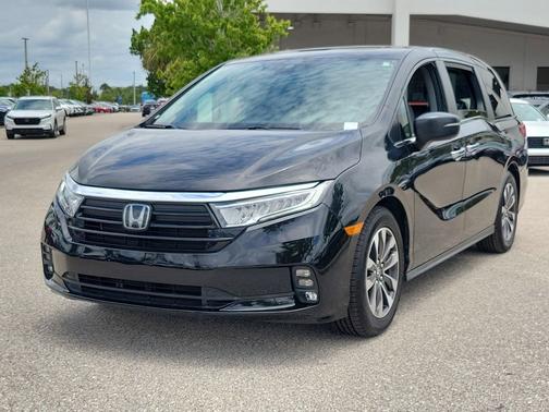 Crystal Black Pearl 2021 Honda Odyssey EX-L