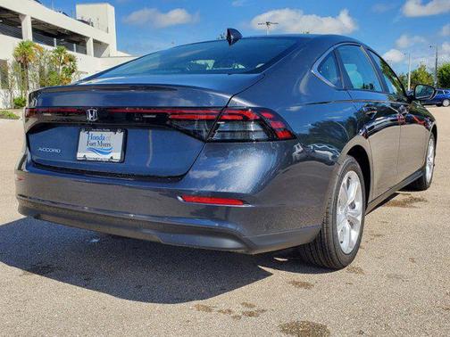 2025 Honda Accord LX 1.5T