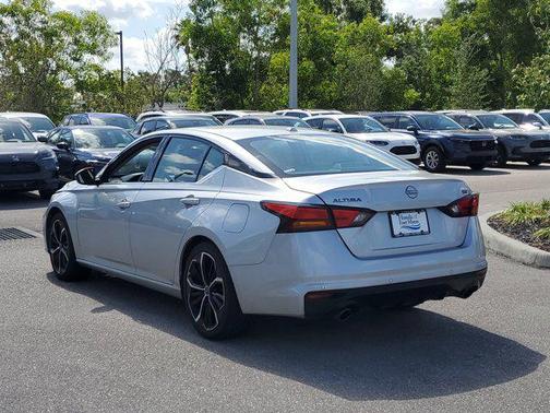 2023 Nissan Altima SR FWD