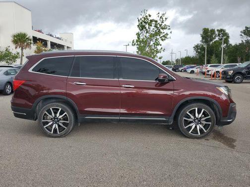 2021 Honda Pilot Touring 8-Passenger
